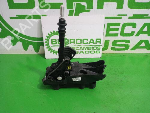 Used Gear lever NISSAN QASHQAI II (J11, J11_) 1.3 DIG-T (140 hp) 31548981