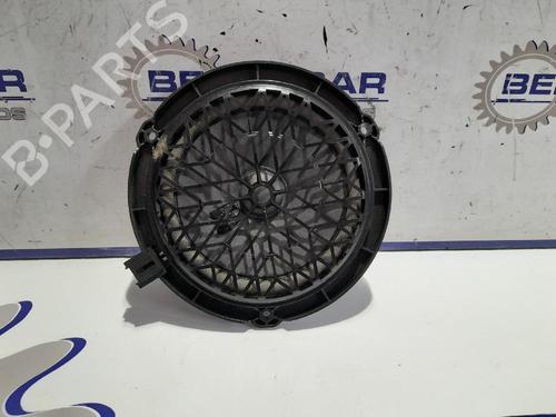 speaker-peugeot-expert-van-v_-2016-31570781 main image