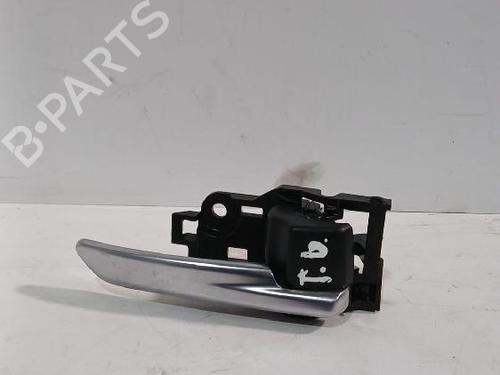 rear-right-interior-door-handle-toyota-corolla-hatchback-_e21_-_ea1_-_eh1_-2018-31567236 main image