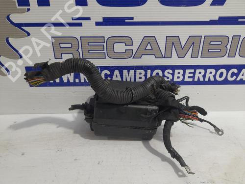 Used Fuse box Fuse box FIAT DOBLO Cargo (263_) 1.3 D Multijet (263WXU1A, 263ZXU1A, 263WYB1A, 263ZYB1A) (95 hp) 31541645 31541645