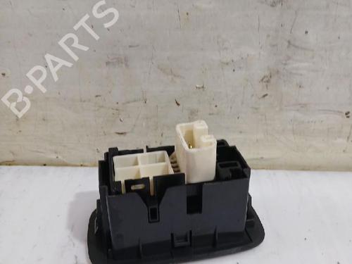 Right rear window switch TOYOTA AURIS (_E15_) 1.33 Dual-VVTi (NRE150_, NRE150R) | BP31564227I28 