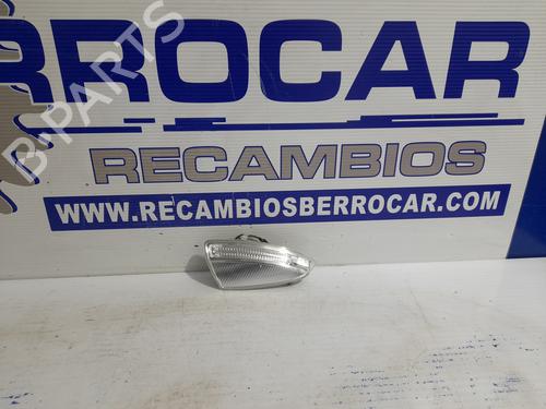 Used Right side indicator Right side indicator 38861205 38861205