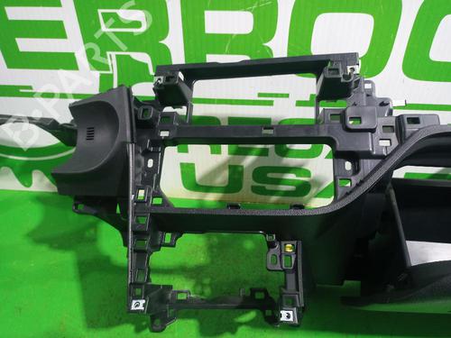 Handskerum TOYOTA AURIS (_E18_) 1.2 (NRE185_, NRE185R) | BP31547863C95 