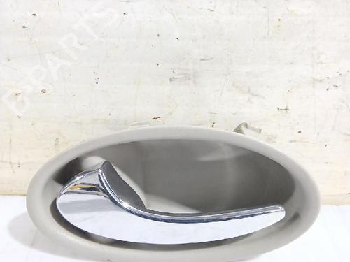 Venstre fortil invendig håndtag MERCEDES-BENZ CLK (C209) CLK 240 (209.361) (170 hp) 31564135