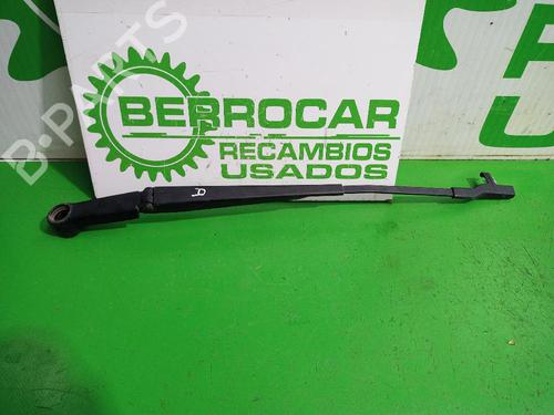 Used Front windshield wiper arm Front windshield wiper arm 31675246 31675246