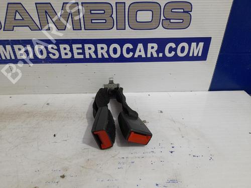 Used Seat buckle OPEL ASTRA H Estate Van (L70) 1.7 CDTI (L70) (101 hp) 31541854