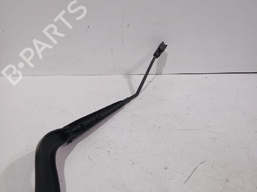 Front windshield wiper arm SMART FORFOUR Hatchback (453) electric drive / EQ (453.091) | BP32464244C143