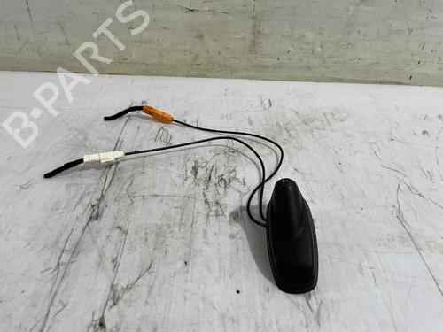 Used Antenna/Base OPEL CORSA F (P2JO) 1.2 (68) (101 hp) 31562755