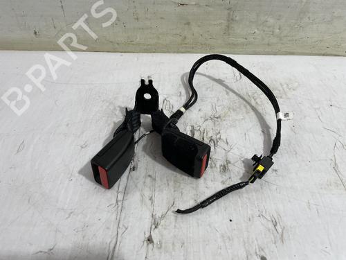 Used Seat buckle OPEL CORSA F (P2JO) 1.2 (68) (101 hp) 31562767