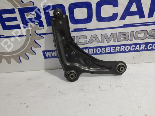 Used Right front suspension arm RENAULT LAGUNA II (BG0/1_) [2001-2007]  31674024