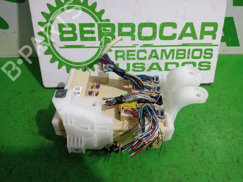 Used Fuse box Fuse box TOYOTA AURIS (_E18_) 1.2 (NRE185_, NRE185R) (116 hp) 31547868 31547868