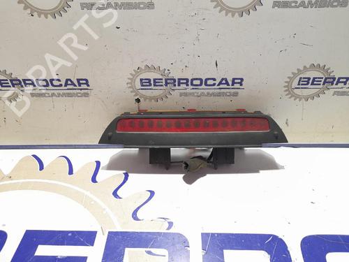 Used Third brake light KIA CARENS II MPV (FJ) [2002-2013]  31673365
