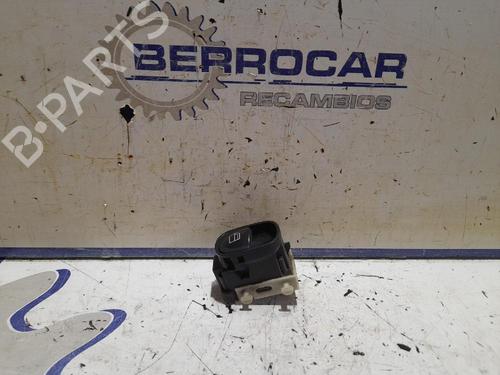 Used Right rear window switch MERCEDES-BENZ C-CLASS (W203) C 220 CDI (203.006, 203.008) (143 hp) 31539522