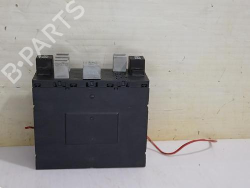 Used Fuse box VW PASSAT B6 (3C2) 2.0 TDI (140 hp) 31559281
