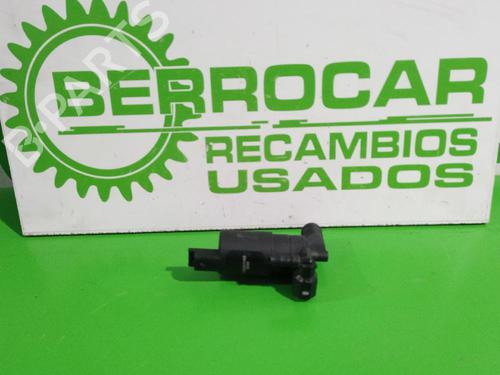 washer-pump-renault-megane-ii-coupe-cabriolet-em01_-2003-2004-2005-2006-2007-2008-2009-2010-31544466 main image