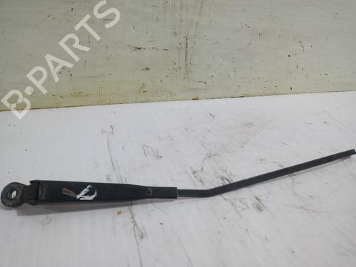 front-windshield-wiper-arm-renault-kangoo-kc01_-1997-31677563 main image