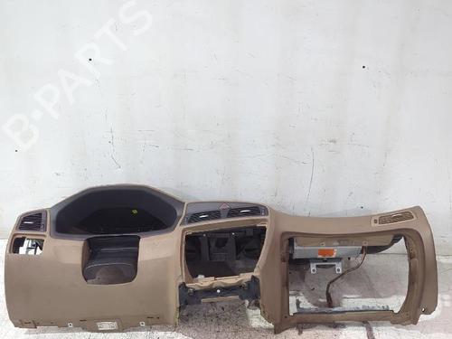 Tableau de bord Tableau de bord VOLVO XC70 I Cross Country (295) D5 AWD (185 hp) 35750032 35750032