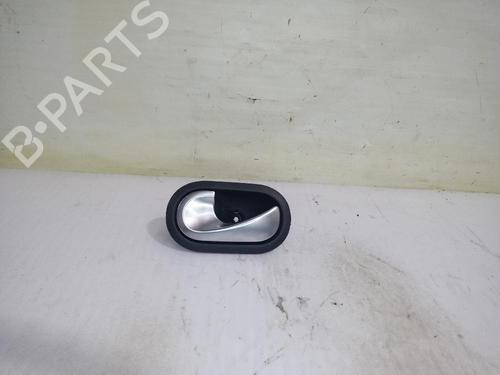 Used Front left interior door handle RENAULT SCÉNIC II (JM0/1_) 1.5 dCi (JM1F) (86 hp) 31558721