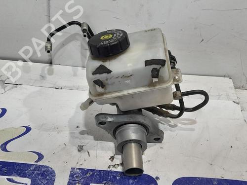 Used Brake master cylinder Brake master cylinder OPEL ZAFIRA / ZAFIRA FAMILY B (A05) [2005-2019] 31673447 31673447