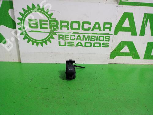 Used Right front window switch TOYOTA AURIS (_E18_) 1.8 Hybrid (ZWE186_, ZWE186R) (136 hp) 31554374