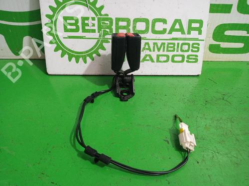 Used Seat buckle Seat buckle PEUGEOT 508 I (8D_) 2.0 HDi (140 hp) 31549166 31549166