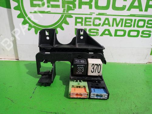 Fuse box AUDI A4 B6 (8E2) 2.5 TDI | BP31553151E1