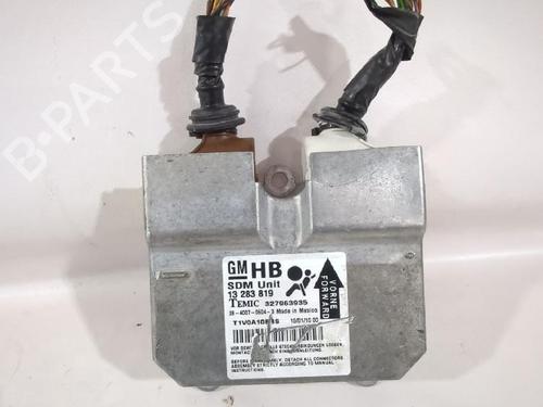 Used ECU airbags ECU airbags OPEL CORSA D (S07) 1.2 (L08, L68) (80 hp) 33746748 33746748