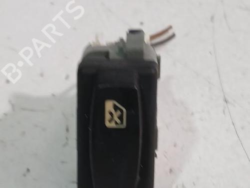 Used Switch Switch RENAULT MEGANE II Coupé-Cabriolet (EM0/1_) 1.5 dCi (EM1E) (106 hp) 33746574 33746574