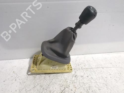 Used Gear lever RENAULT CLIO II (BB_, CB_) 1.2 (BB0A, BB0F, BB10, BB1K, BB28, BB2D, BB2H, CB0A,... (58 hp) 32465616