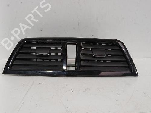 Used Air vent SUZUKI SX4 S-Cross (JY) 1.4 T AllGrip (AKK414) (140 hp) 31567800