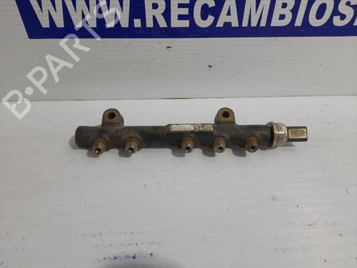 Used Injection rail Injection rail PEUGEOT 208 I (CA_, CC_) [2012-2021] 31673731 31673731