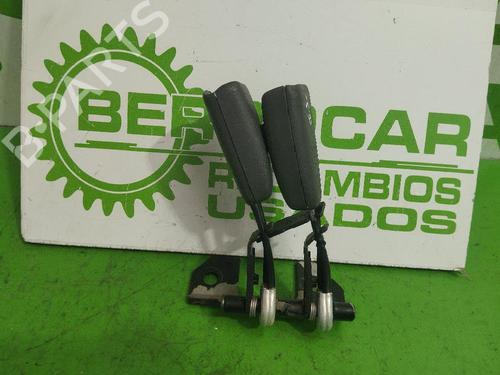 Used Seat buckle VOLVO S40 I (644) 1.6 (109 hp) 31545833