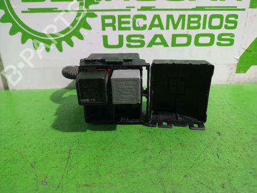Used Fuse box FORD FIESTA V (JH_, JD_) 1.4 TDCi (68 hp) 31550585