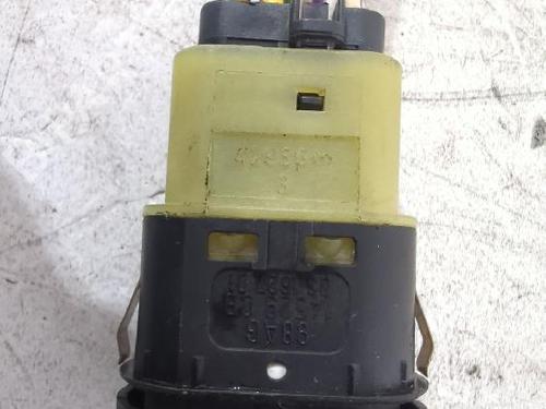 Right front window switch FORD FOCUS I (DAW, DBW) 1.8 TDCi | BP31566133I26 - Image 2