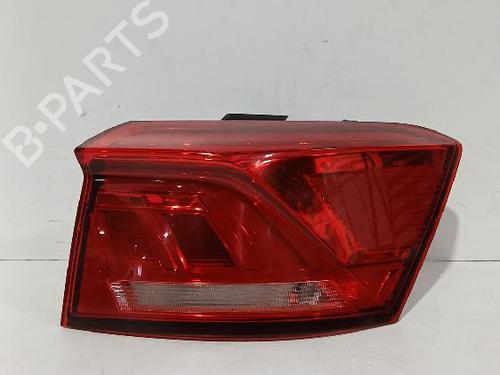 Used Right taillight VW T-ROC (A11, D11) 1.6 TDI (115 hp) 31568142
