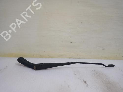 Used Front windshield wiper arm FORD MONDEO III (B5Y) 2.0 TDCi (130 hp) 31558852