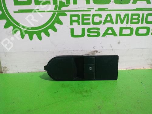 right-front-window-switch-opel-zafira-zafira-family-b-a05-2005-2006-2007-2008-2009-2010-2011-2012-2013-2014-2015-2016-2017-2018-2019-31550179 main image