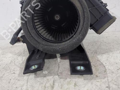 Used Heater blower motor TOYOTA COROLLA Hatchback (_E21_, _EA1_, _EH1_) 1.8 VVTi Hybrid (ZWE219) (140 hp) 32461997