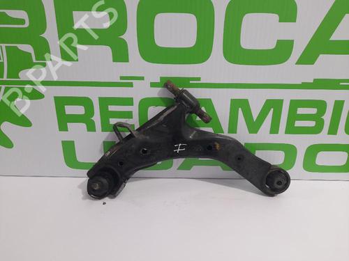 Used Left front suspension arm HYUNDAI ELANTRA III Saloon (XD) 2.0 CRDi (113 hp) 31542277