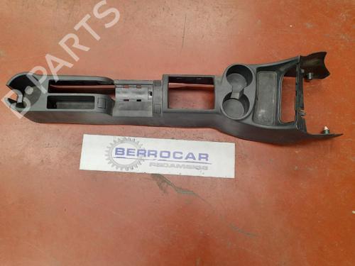 Console central HYUNDAI GETZ (TB) 1.1 (63 hp) 31570496