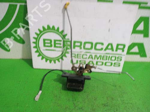 Used Tailgate lock KIA SORENTO I (JC) 2.5 CRDi 4WD (140 hp) 31547737