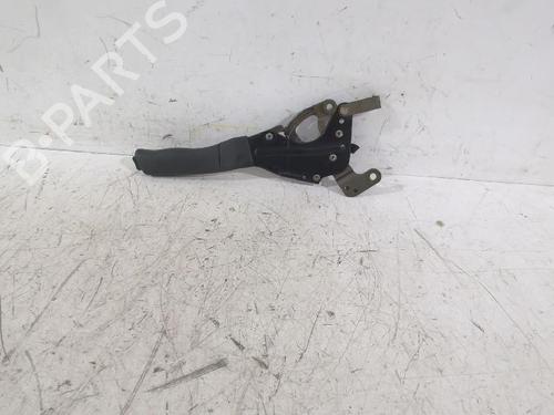 Used Hand brake Hand brake MERCEDES-BENZ A-CLASS (W168) A 170 CDI (168.008) (90 hp) 32490350 32490350