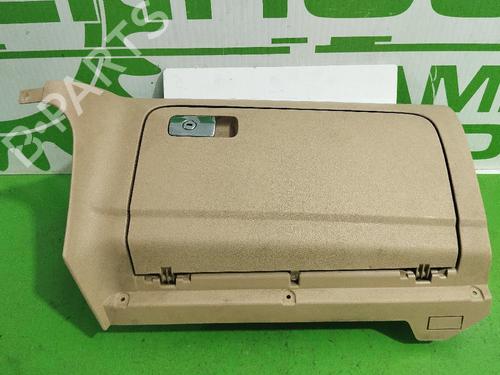 Used Glove box Glove box VW GOLF V (1K1) 1.9 TDI (105 hp) 31546371 31546371