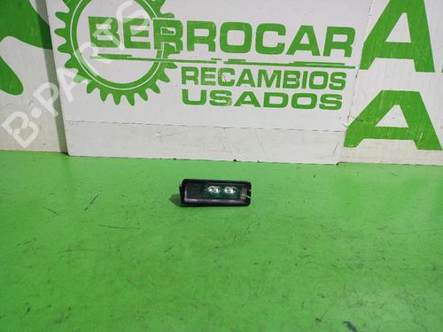 Nummerpladelys VW GOLF VI (5K1) 1.6 TDI (105 hp) 31553751