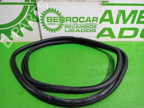 Used Rubber door seal VW GOLF VI (5K1) 1.6 TDI (105 hp) 31553821