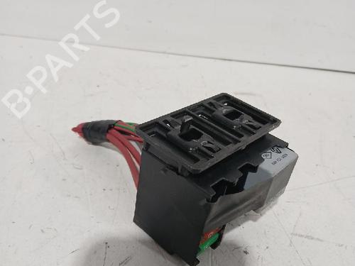 Fuse box SMART FORFOUR Hatchback (453) electric drive / EQ (453.091) | BP32464506E1