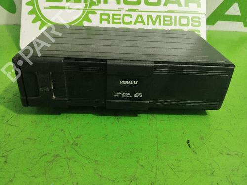 Used Radio Radio RENAULT ESPACE IV (JK0/1_) [2002-2026] 31674856 31674856