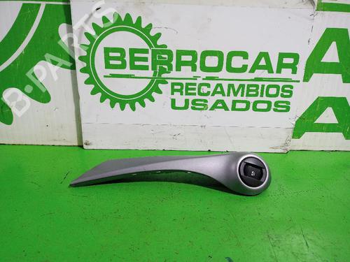 Used Right front window switch RENAULT MEGANE II Coupé-Cabriolet (EM0/1_) 1.6 (113 hp) 31552347