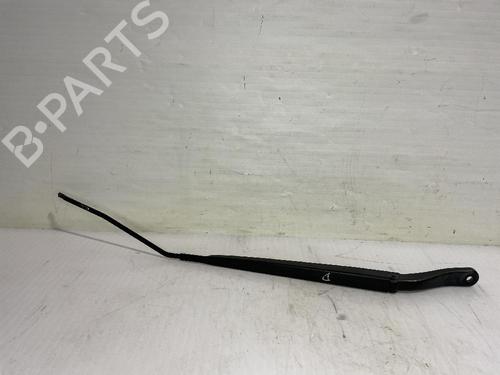 Used Front windshield wiper arm RENAULT MEGANE IV Saloon 1.3 TCe 115 (LVN9) (116 hp) 31558324