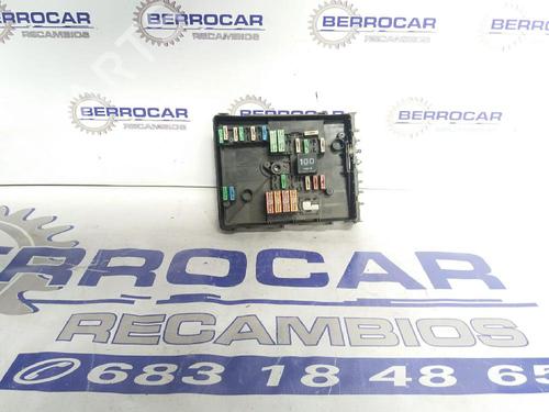 Used Fuse box SEAT LEON (1P1) 1.9 TDI (105 hp) 31569087